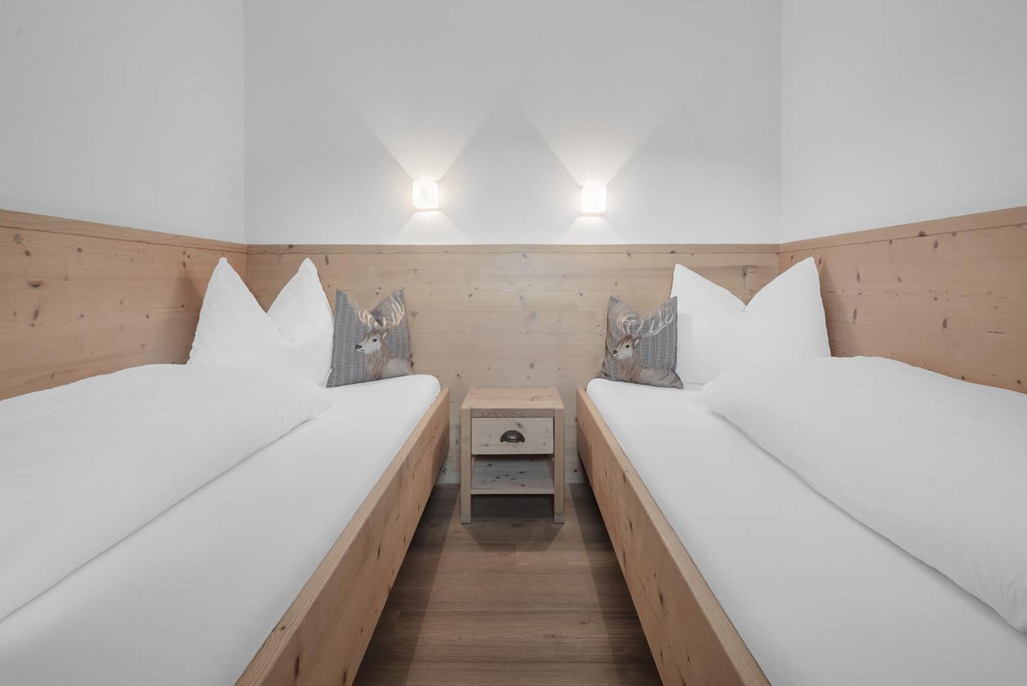 Chalet Ciasa Tino & Sara - Belaval Apartments コルヴァーラ・イン・バディーア エクステリア 写真