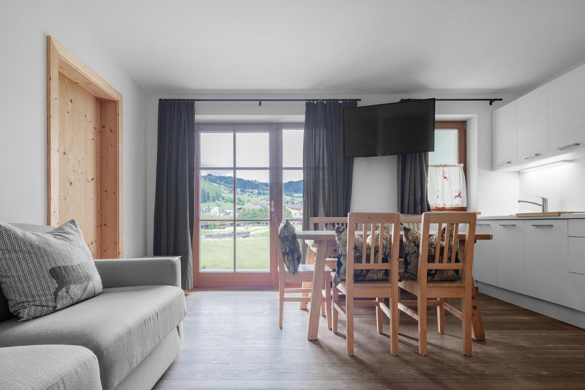 Chalet Ciasa Tino & Sara - Belaval Apartments コルヴァーラ・イン・バディーア エクステリア 写真