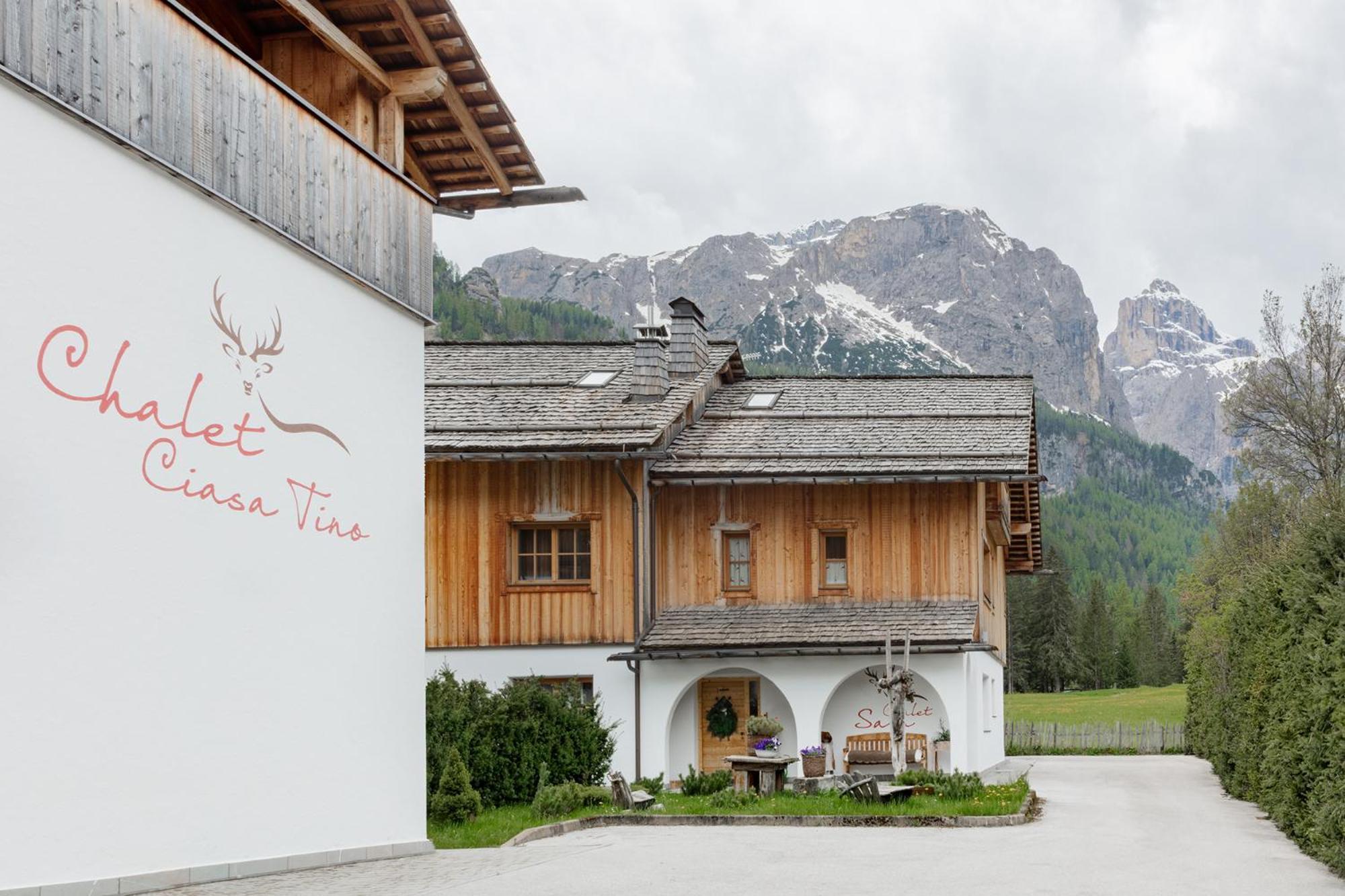 Chalet Ciasa Tino & Sara - Belaval Apartments コルヴァーラ・イン・バディーア エクステリア 写真