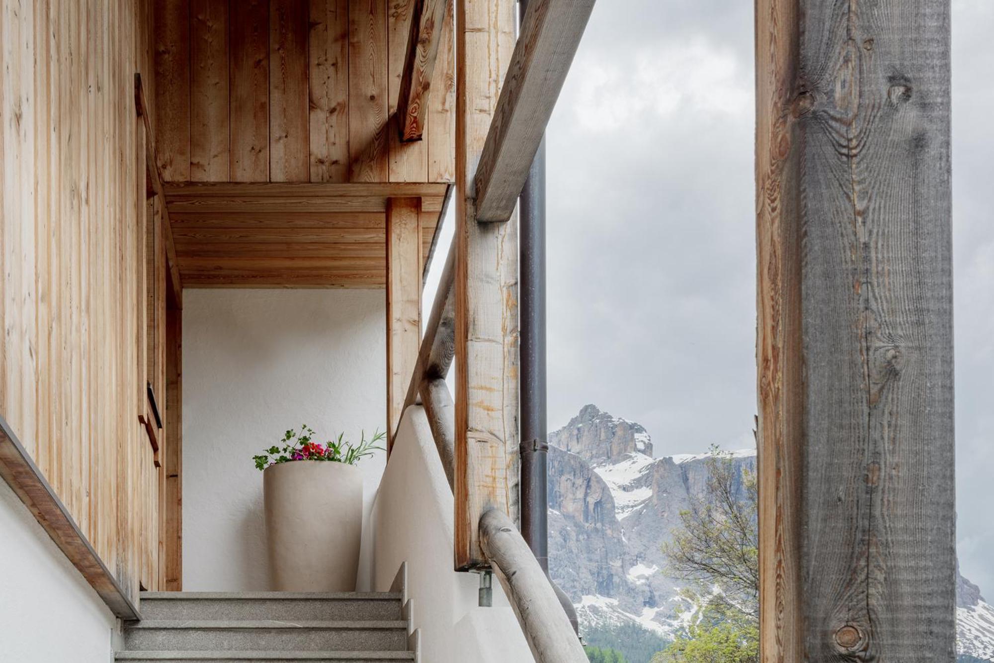 Chalet Ciasa Tino & Sara - Belaval Apartments コルヴァーラ・イン・バディーア エクステリア 写真