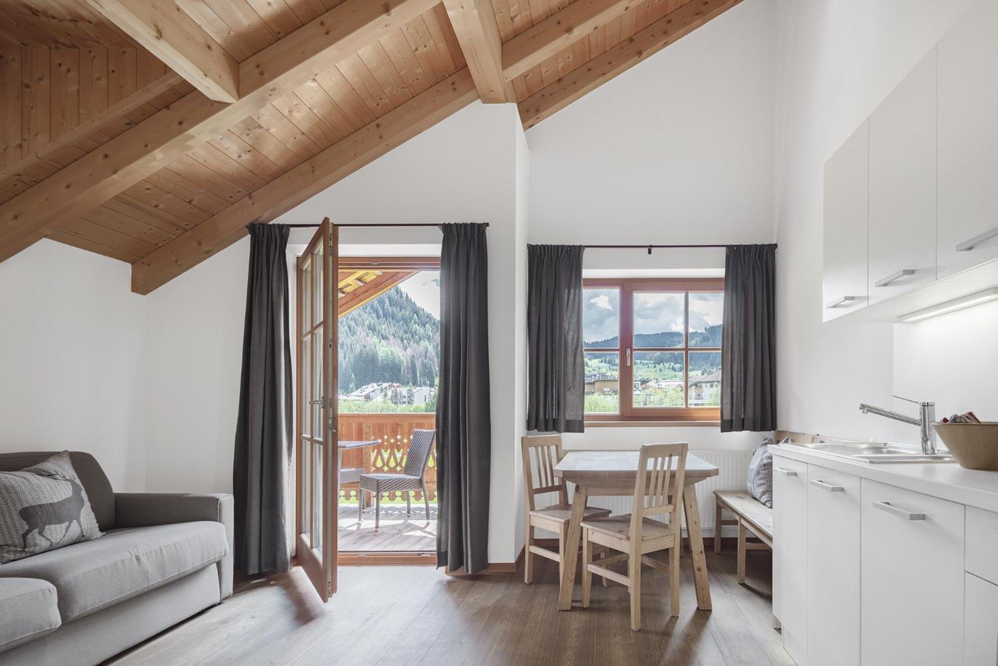 Chalet Ciasa Tino & Sara - Belaval Apartments コルヴァーラ・イン・バディーア エクステリア 写真