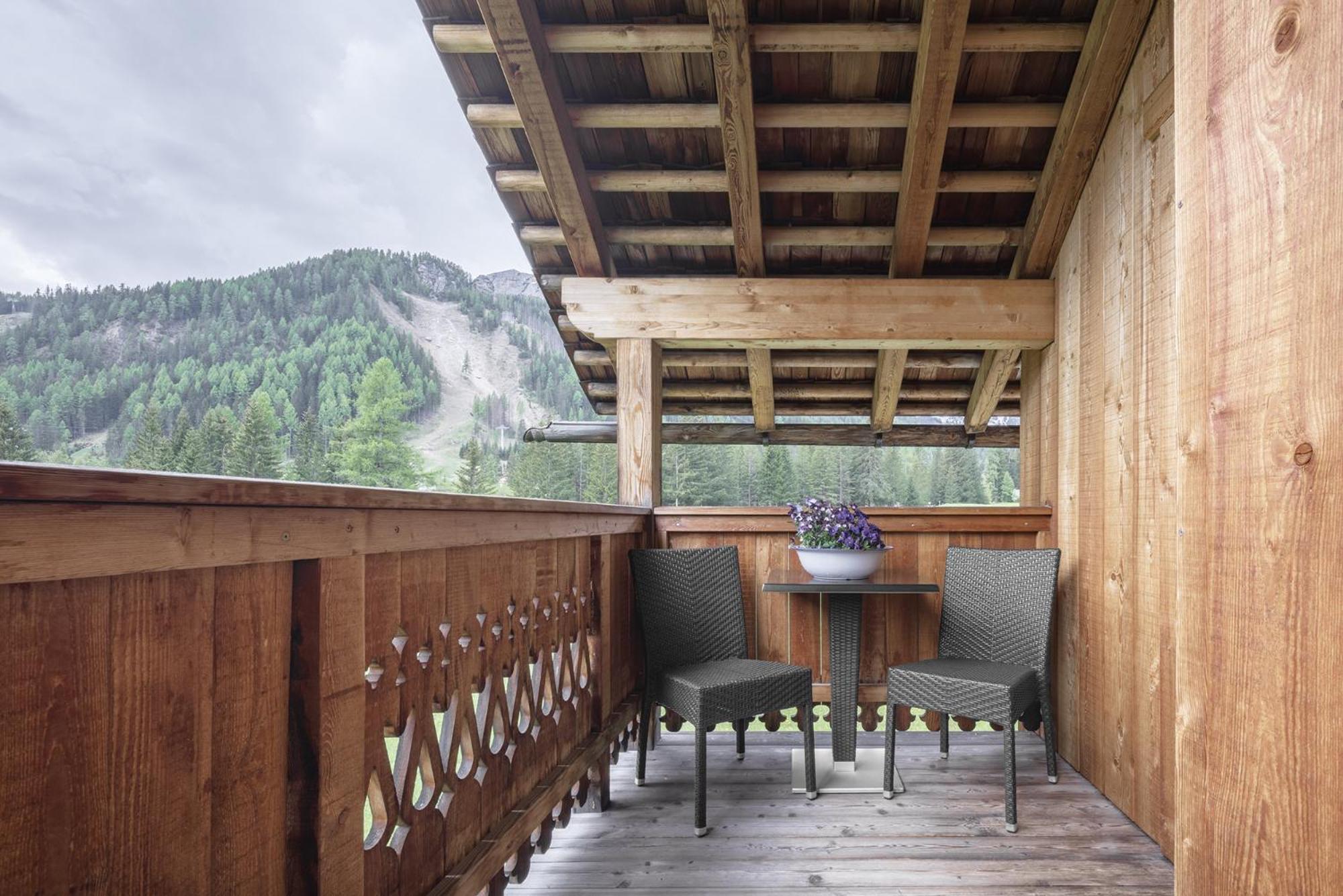Chalet Ciasa Tino & Sara - Belaval Apartments コルヴァーラ・イン・バディーア エクステリア 写真