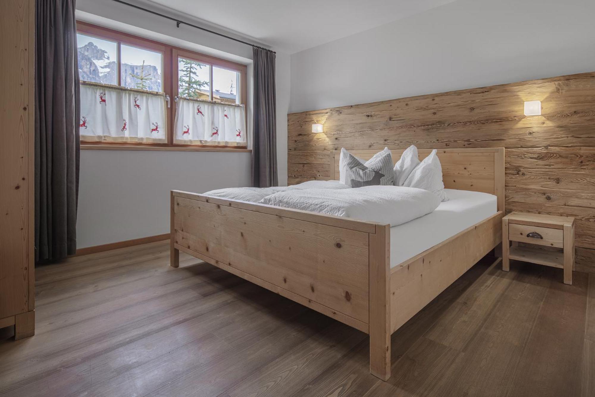 Chalet Ciasa Tino & Sara - Belaval Apartments コルヴァーラ・イン・バディーア エクステリア 写真