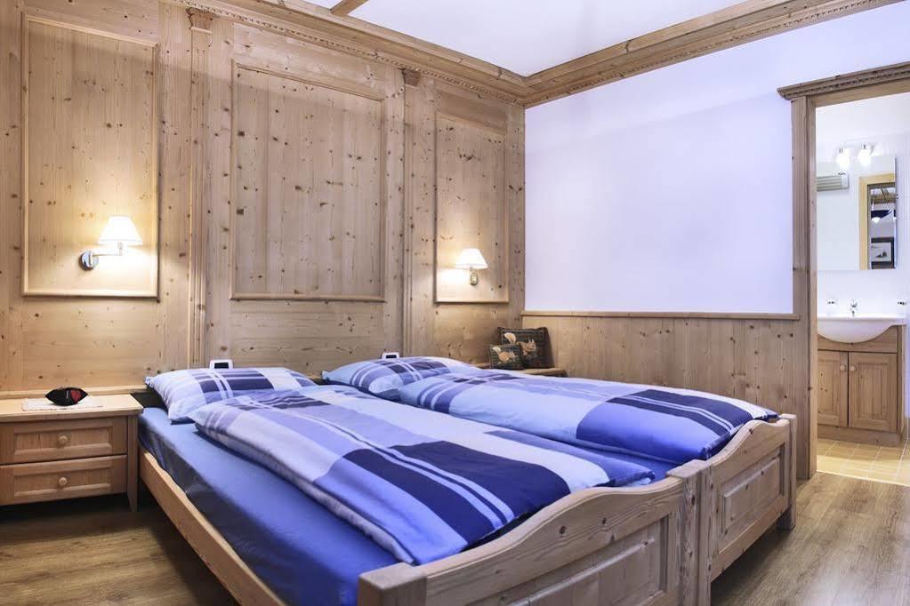 Chalet Ciasa Tino & Sara - Belaval Apartments コルヴァーラ・イン・バディーア エクステリア 写真
